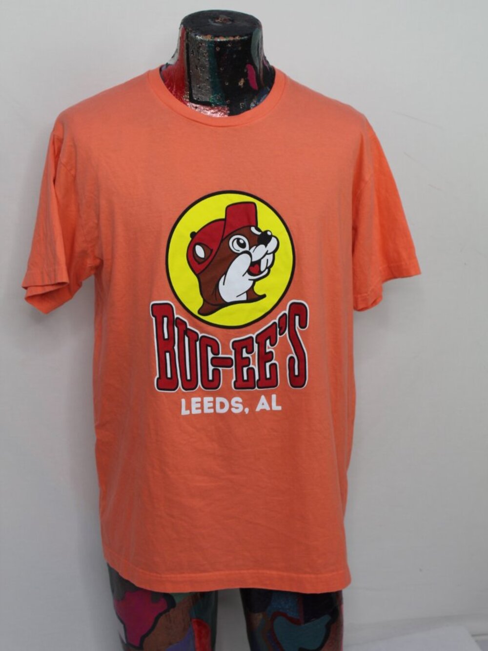 Bucees Logo Leeds Alabama Souvenir Orange Peach Cotton Blend Tshirt Size Large